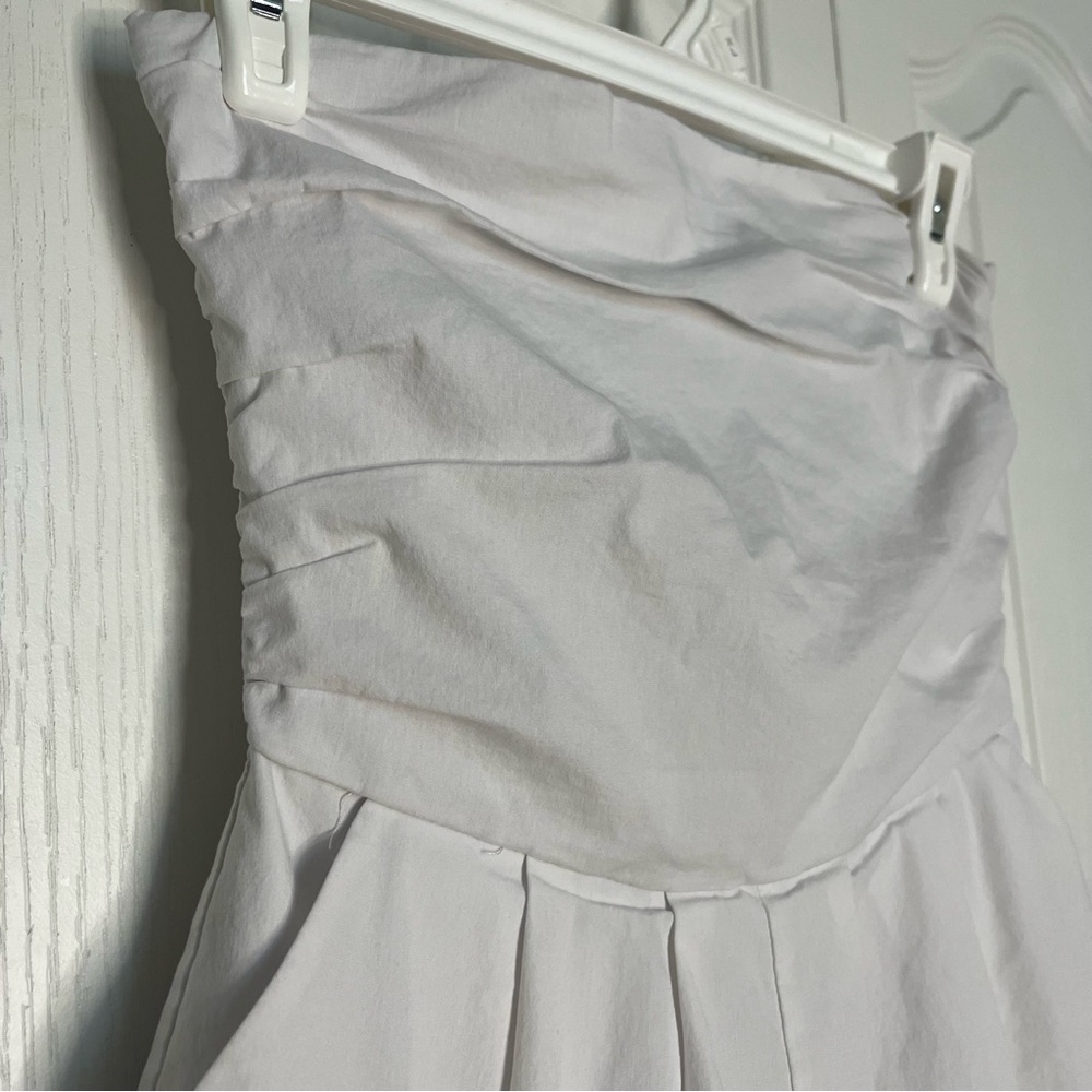 White Strapless Romper with Pockets - Picture 2 of 7